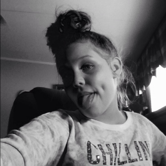 Meet your Posher, Haleigh - Picture 1 of 1